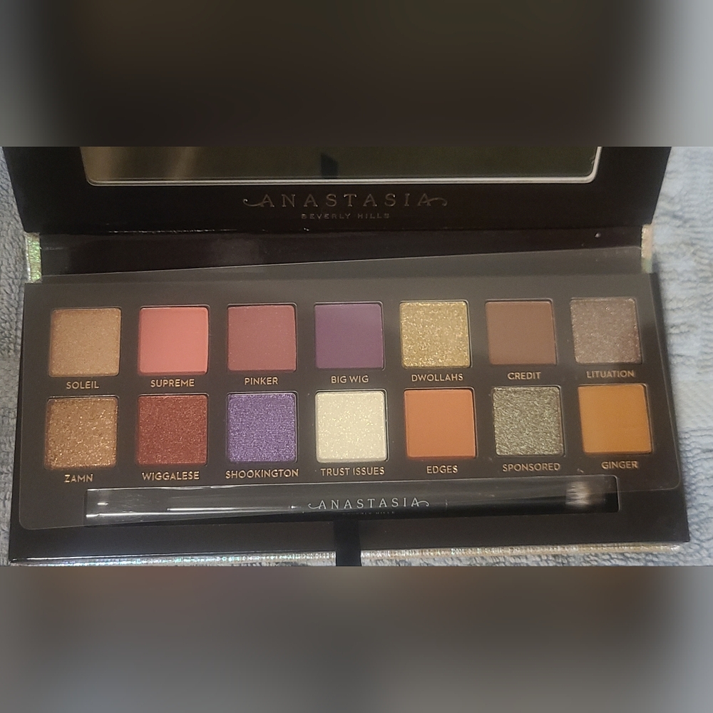 Anastasia Beverly Hills Eyeshadow Palette - Pink, Purple, Gold, Orange